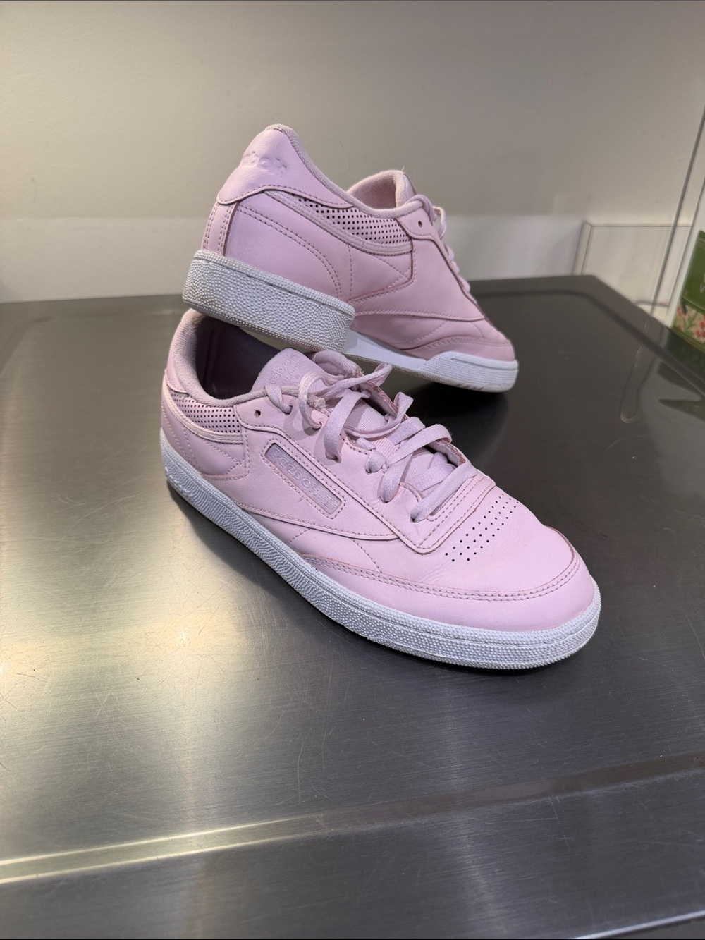 Reebok Casual Low-Top Lace-Up Sneakers in Soft Pink- women’s size 10